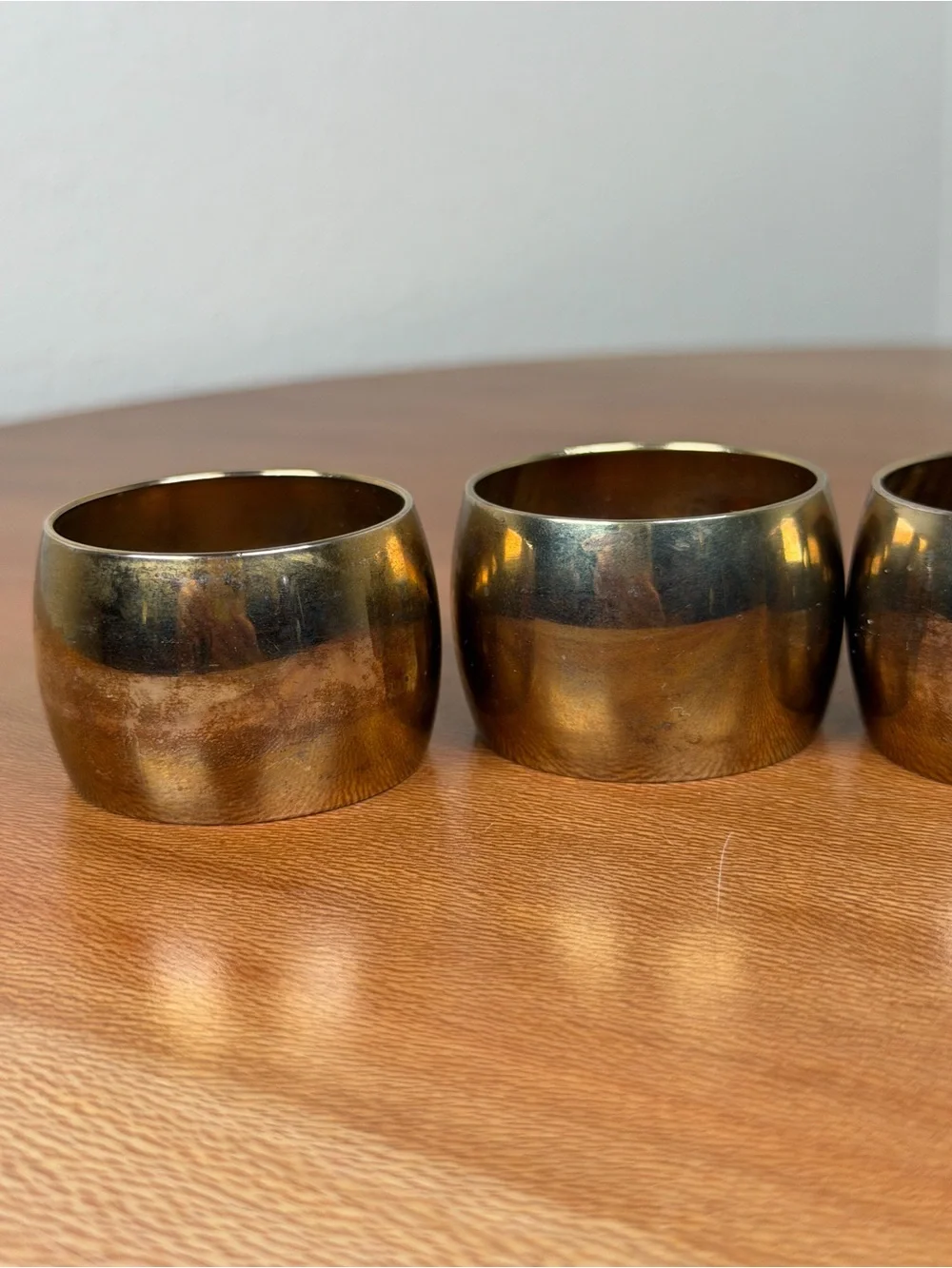 Vintage MCM Round Brass Napkin Rings Unadorned Set of 4